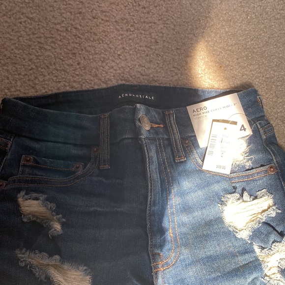 Too small - Picture 2 of 5